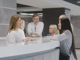 Cómo usar la IA en tu clínica: automatiza sin complicaciones